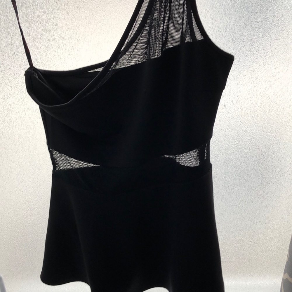 Guess one shoulder tank top